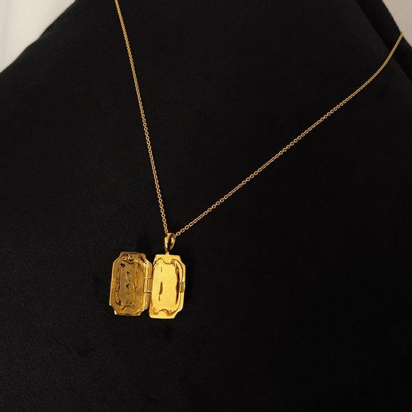 18k Gold Vermeil Monica Vinader Signature Locket Necklace, NWT - Picture 2 of 5